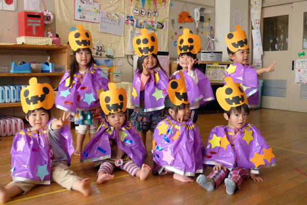 山口県防府市の幼稚園 玉祖幼稚園（たまのやようちえん）子育て支援  にこにこ元気っ子クラ 平成27年10月にこにこ元気っ子クラブ　ハロウイン