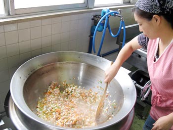 山口県防府市の幼稚園 玉祖幼稚園（たまのやようちえん）施設案内  給食室