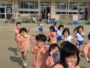 山口県防府市の幼稚園 玉祖幼稚園（たまのやようちえん）カリキュラム 非難訓練