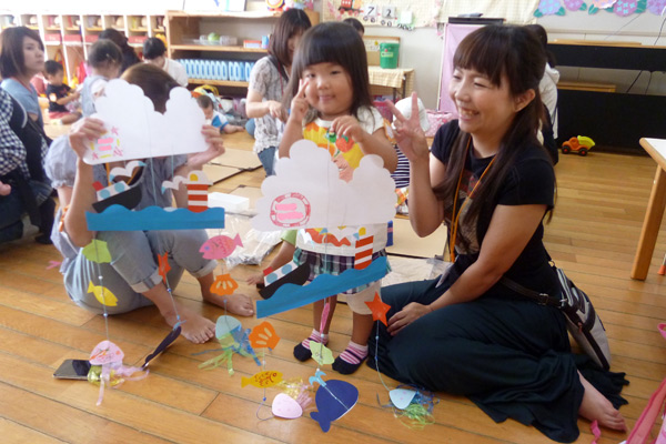 山口県防府市の幼稚園 玉祖幼稚園（たまのやようちえん）子育て支援  にこにこ元気っ子クラ 平成27年7月にこにこ元気っ子クラブ　造形